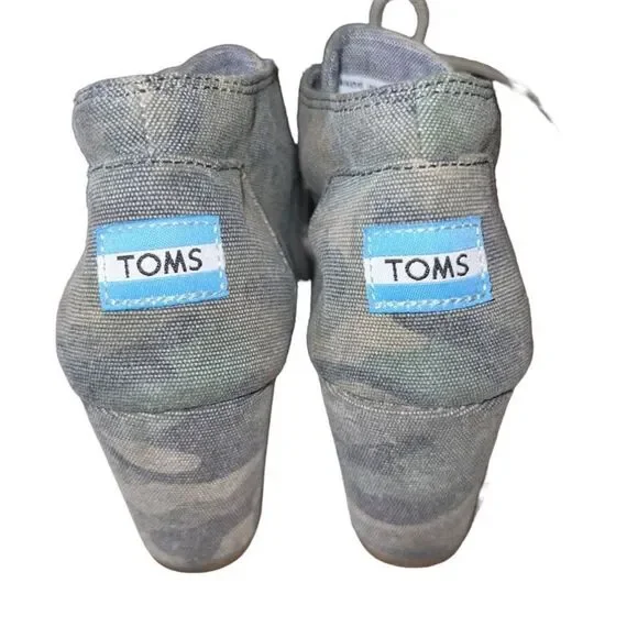 Women's TOMS Green Camouflage Wedge Booties Size 6.5 - Picture 4 of 5